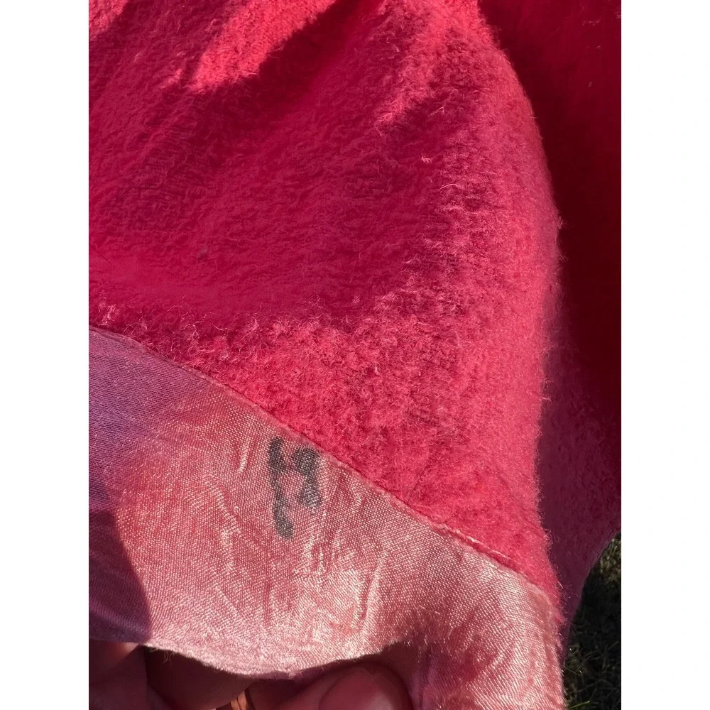 Vintage Pink Blanket Satin Trim Edge Midweight Retro Throw Fushia 72x75
